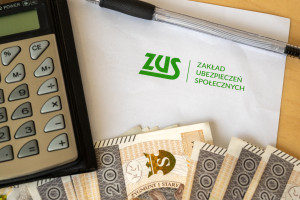 Mało kto wie o tym świadczeniu z ZUS. 1483,87 zł miesięcznie nawet przez 3 lata